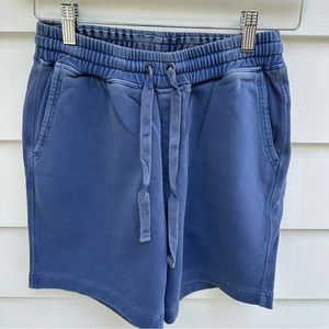 Vineyard vines terry shorts in blue size XS